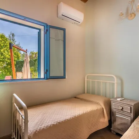 Heloros - Country Chic Holiday home