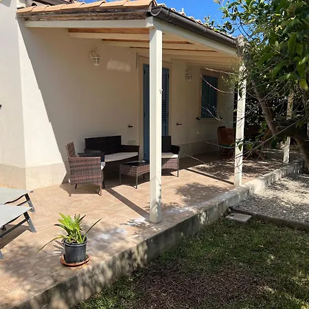 Heloros - Country Chic Holiday home *